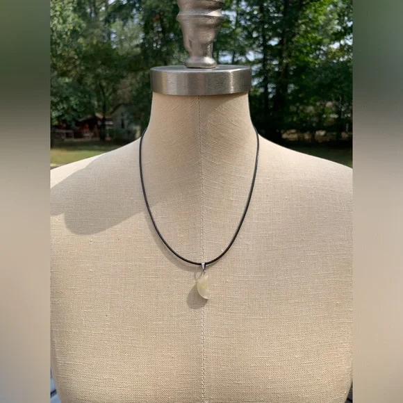 Handmade Genuine Stone Moon Amulet Necklace - Picture 8 of 12